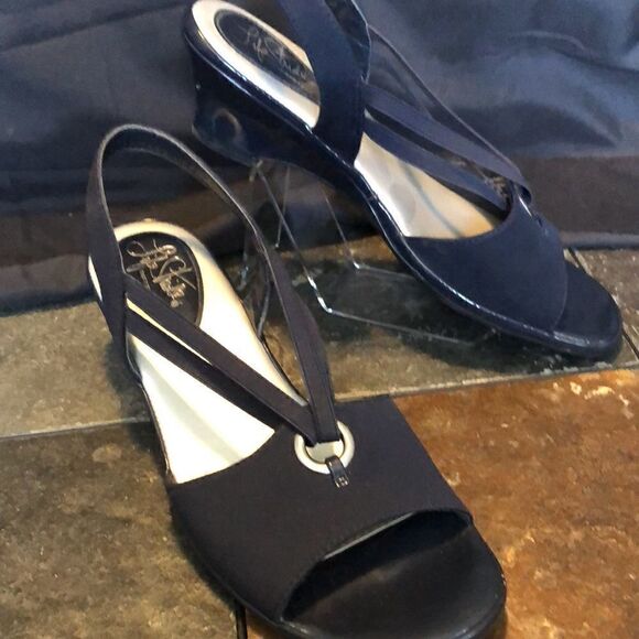 Life Stride Fair Midnight Blue Women’s Size 8.5 - Picture 2 of 9